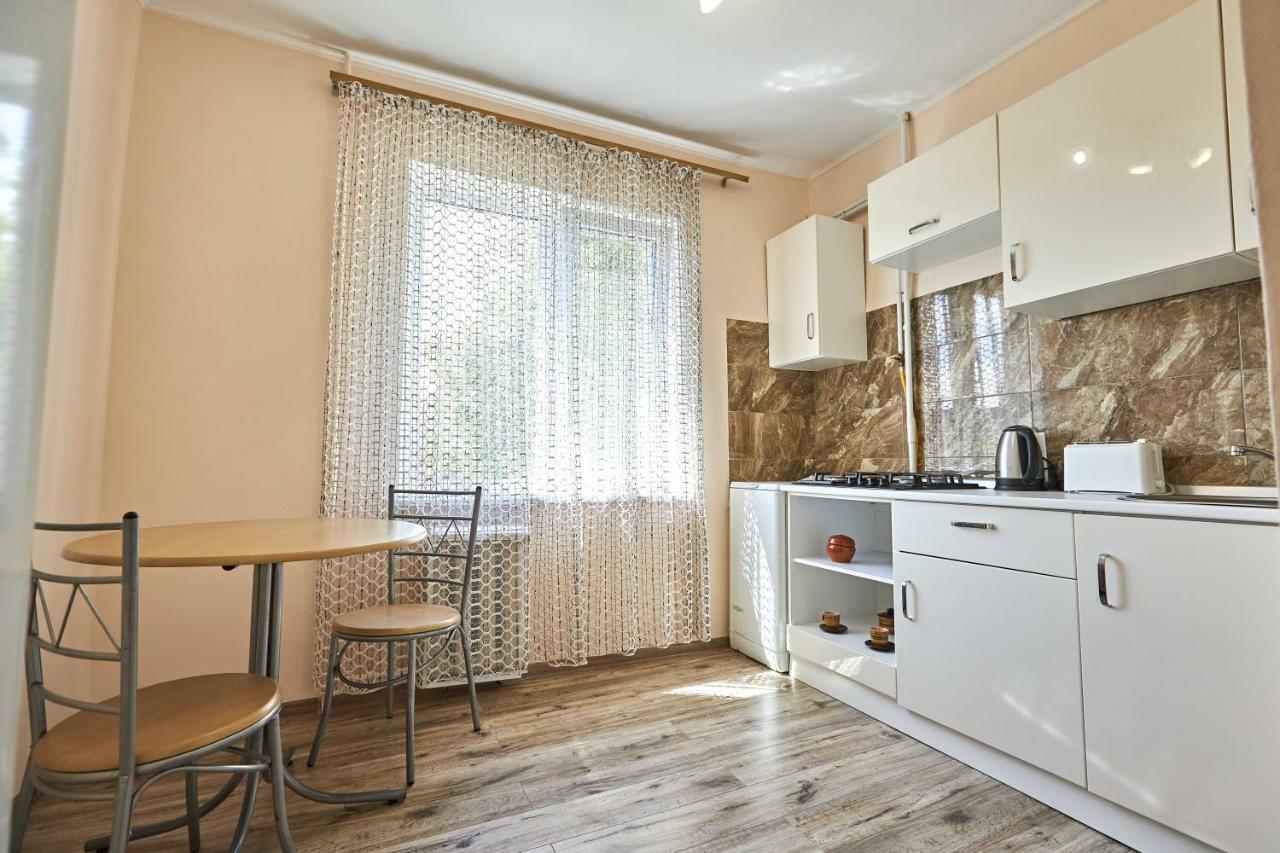 Babylon Apartments On Kievskaya Street Rivne Esterno foto